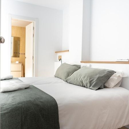 Calma Apartments เบนิดอร์ม ภายนอก รูปภาพ