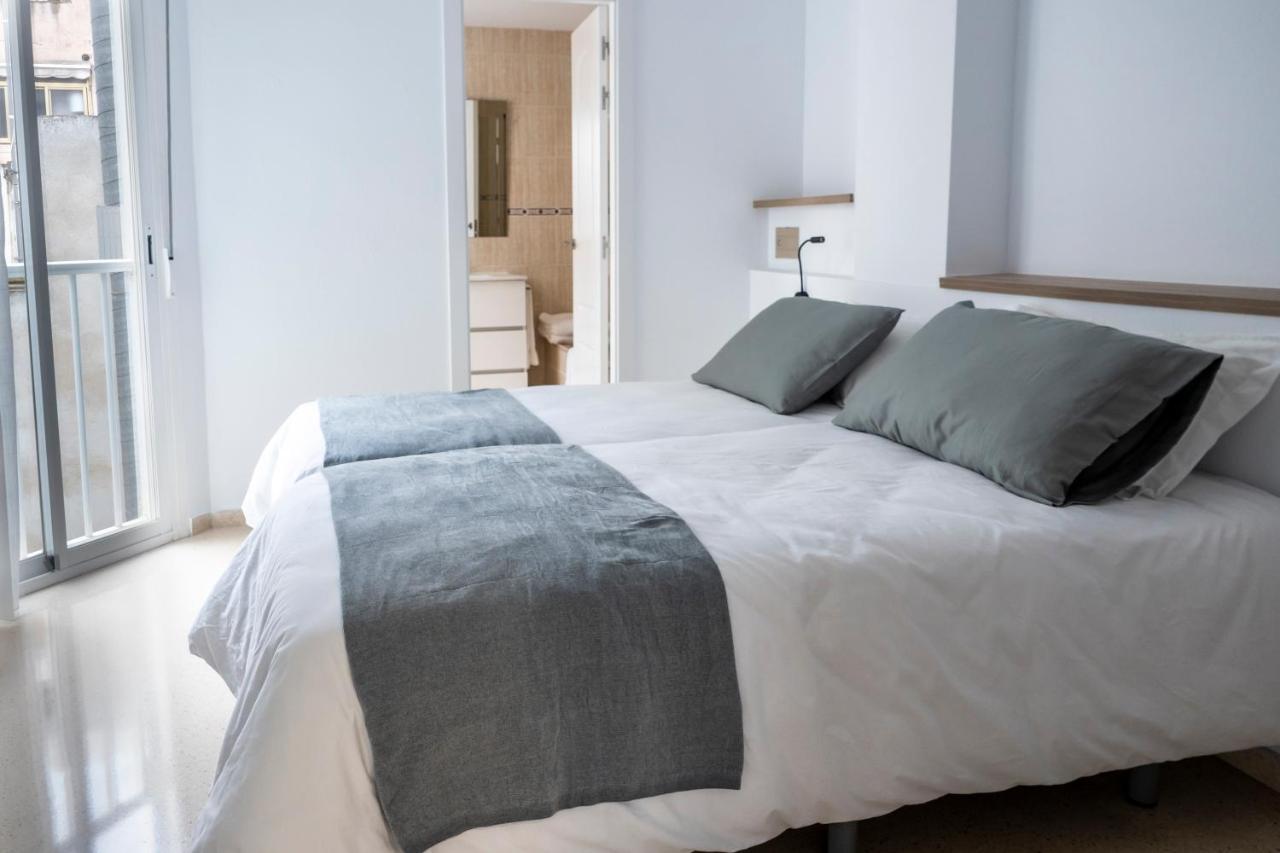 Calma Apartments เบนิดอร์ม ภายนอก รูปภาพ